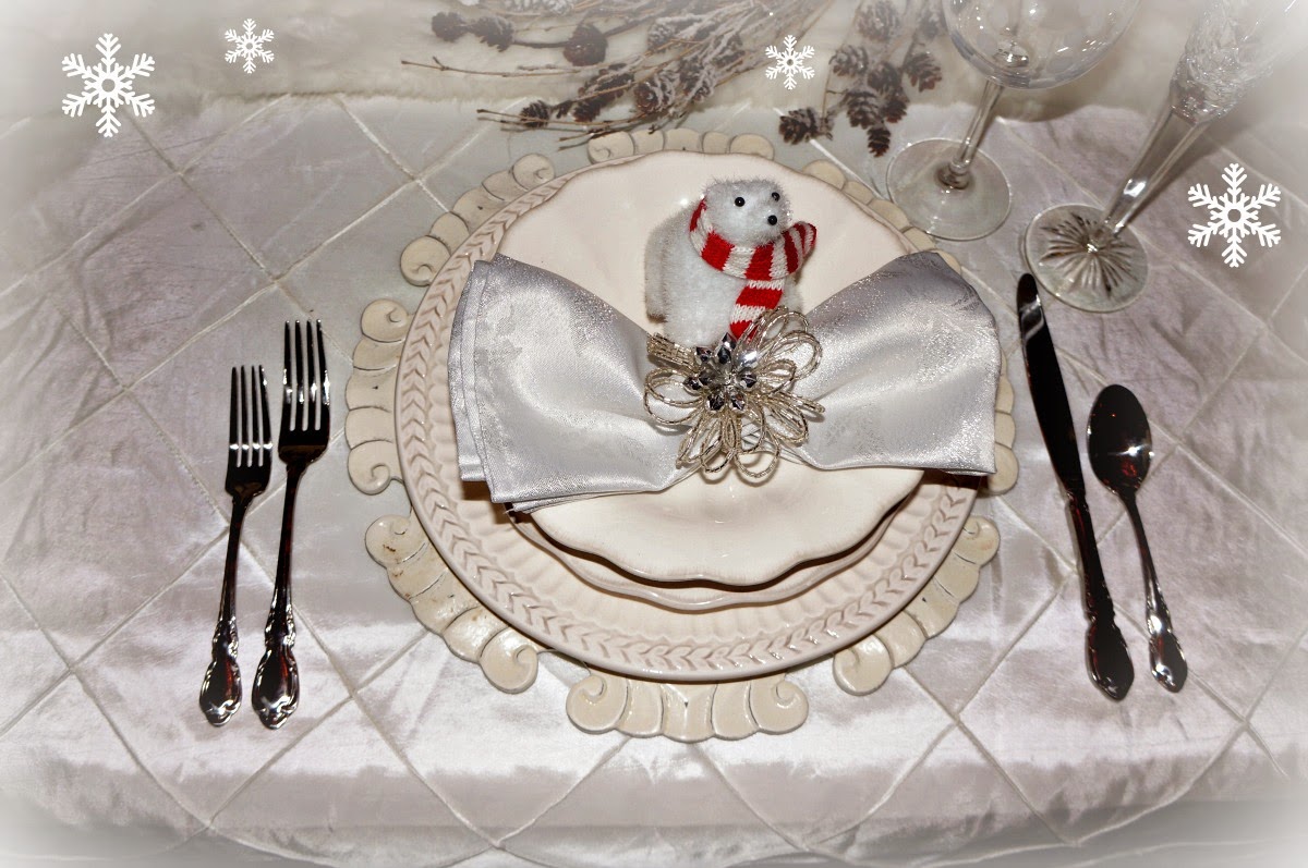 25-christmas-tablescapes-life-and-linda