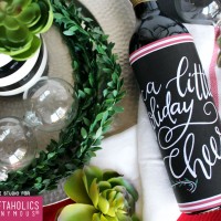 FREE Holiday Printable – A Little Holiday Cheer Bottle Wrap