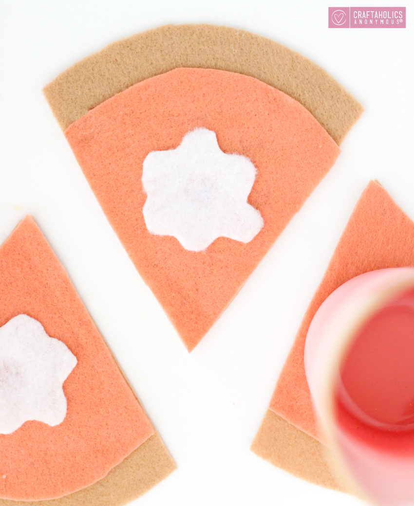 Easy Felt Pumpkin Pie Coasters