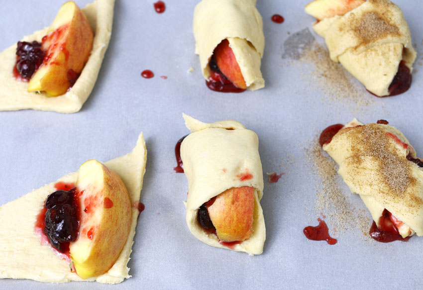 apple-cranberry-crescent-roll-1