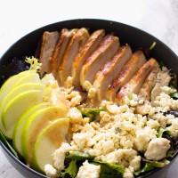 Grilled Chicken Apple Gorgonzola Salad