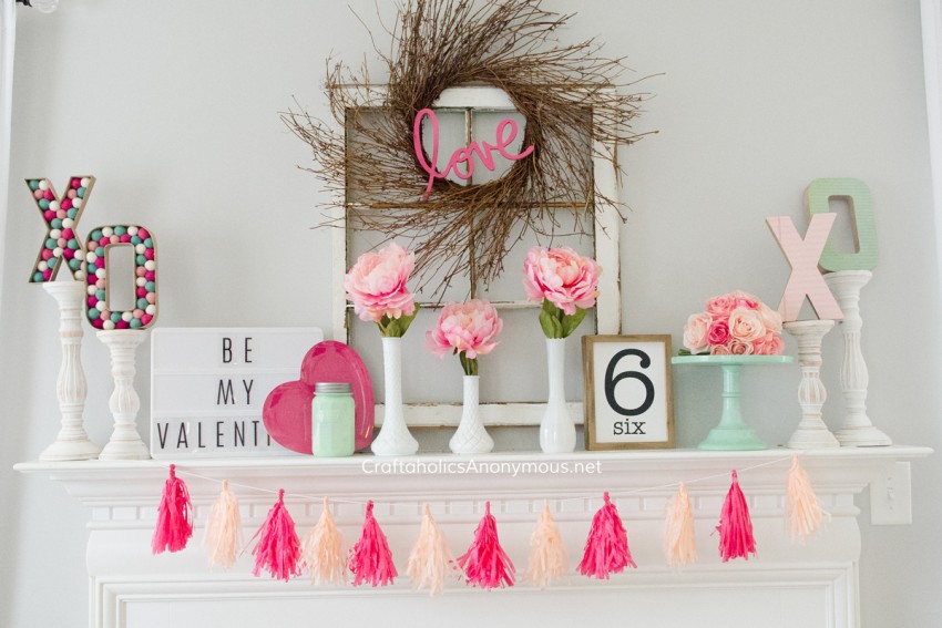 Valentine's Day Mantel decor @CraftaholicsAnonymous