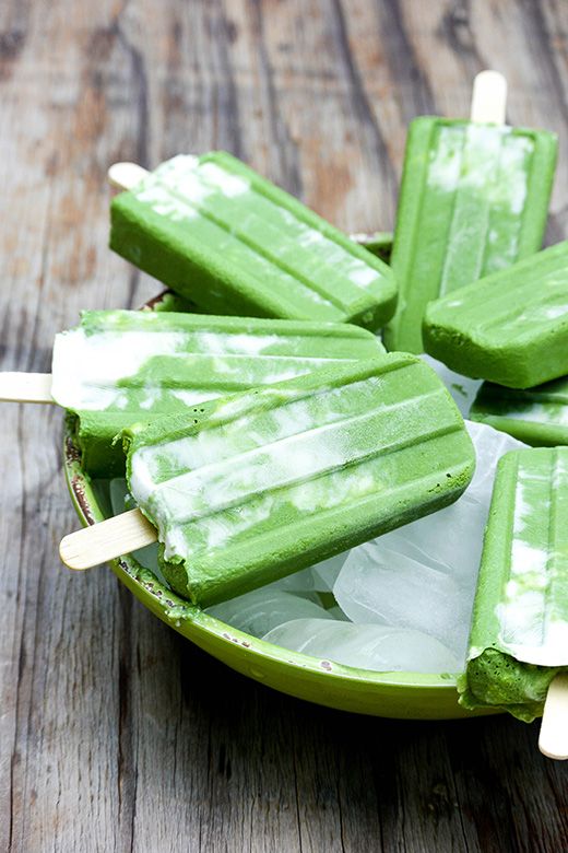 13. green smoothie breakfast popsicles