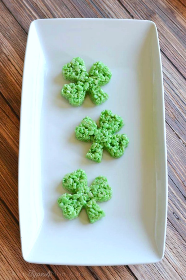 18. 3-St.-Patricks-Day-Shamrock-Rice-Krispies-1-of-1