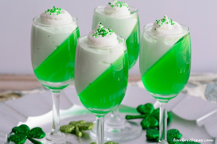 5. St.-Pattys-Day-Jello-Parfait-Recipe-4-750x500