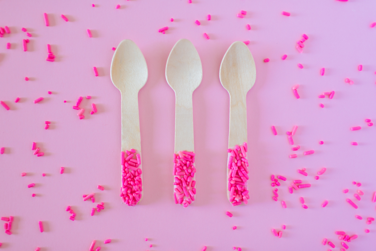crafts with plastic spoons and wooden spoons