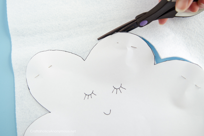 Sleepy Cloud pattern - free printable - DIY kids toy stuffy stuffed animal