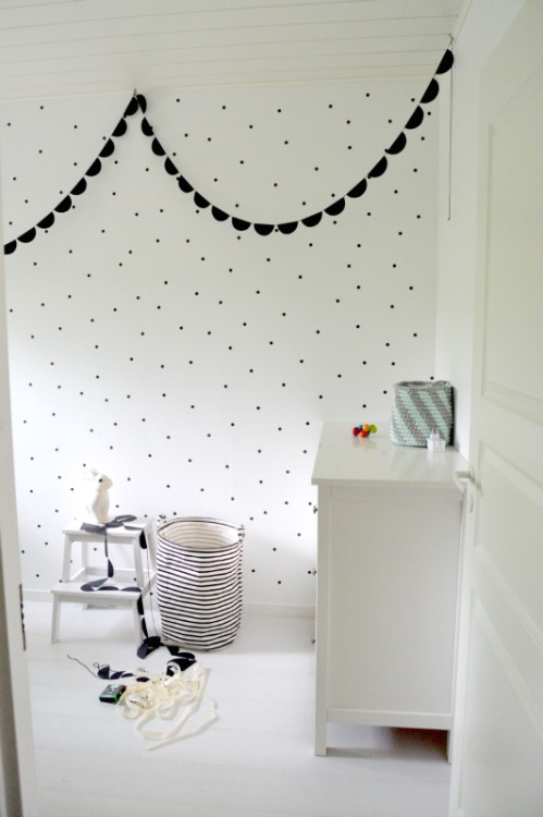 faux wallpaper DIYs