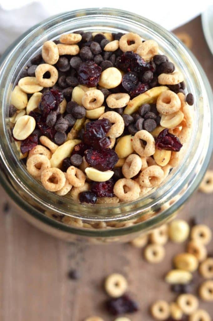 cheerio trail mix