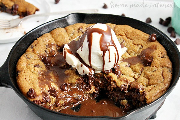 Peanut Butter Cup Cookie Skillet